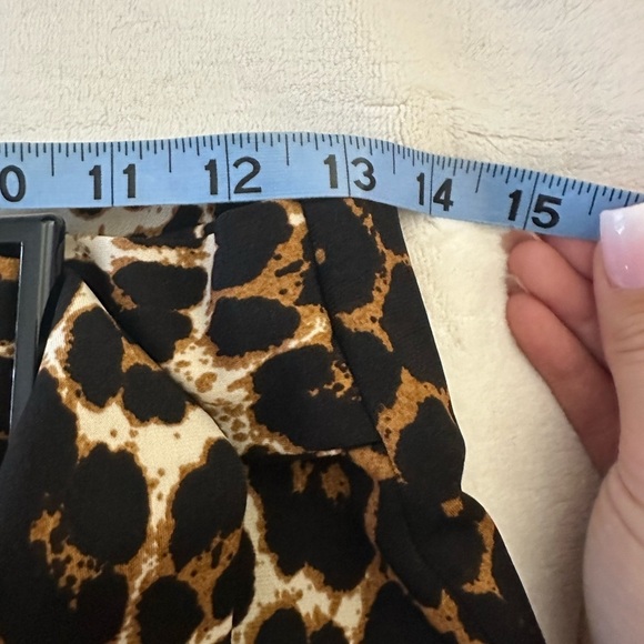 Joseph Ribkoff Leopard Print Wide-leg pant - Picture 6 of 6